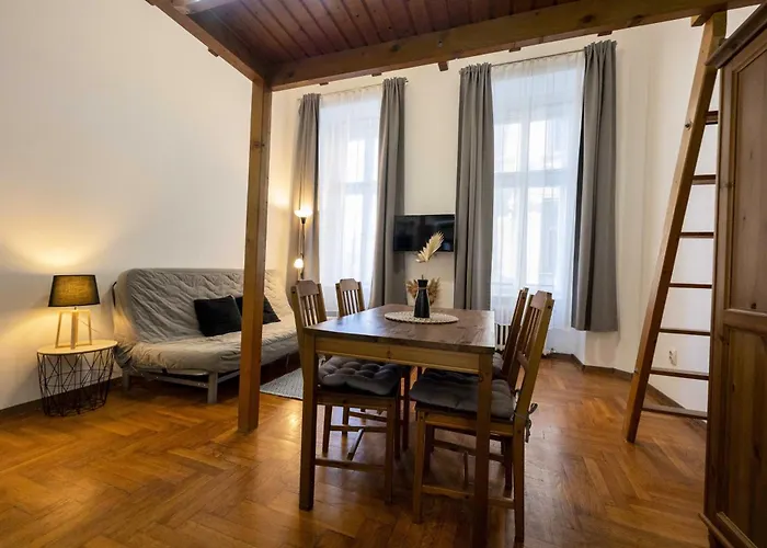 éliás Cosy For 4 People In The Heart Of Free Coffee